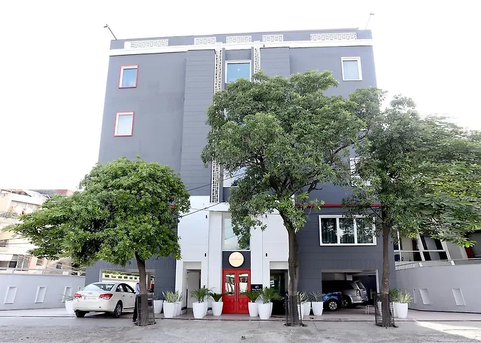 Oyo Townhouse 015 Lajpat Nagar Hotel New Delhi